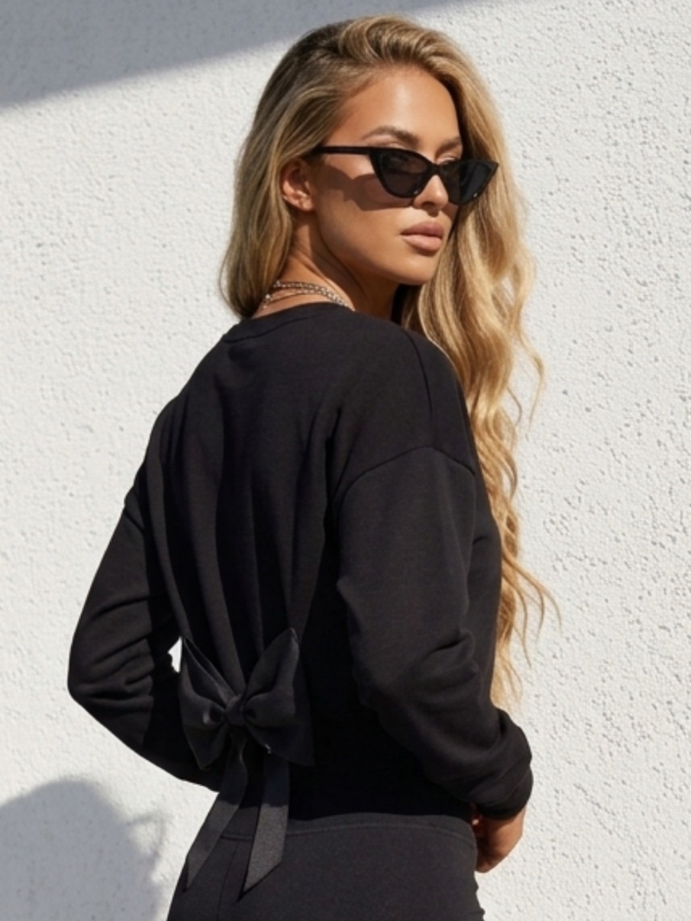 Black Bow-Back Women's Sweater - Picture 3 of 16